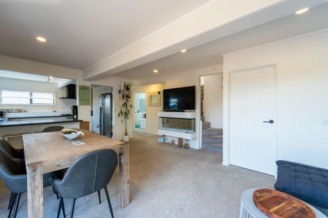 Photo of property in 36 Moffat Road, Red Beach, 0932