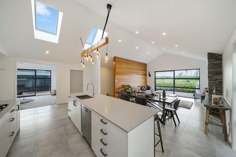 Photo of property in 57 Longview Drive, Lake Hawea, 9382