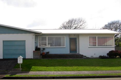 Photo of property in 1 Viscount Place, West End, Palmerston North, 4412