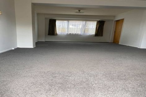 Photo of property in 72a Borich Road, Sunnyvale, Auckland, 0612