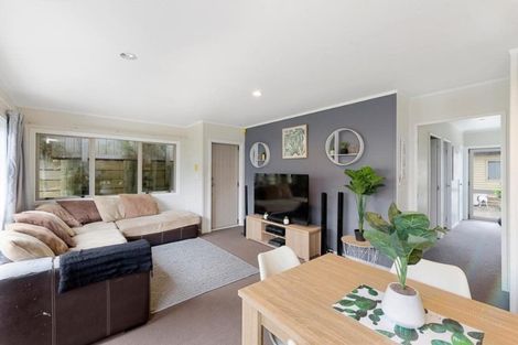 Photo of property in 78-80 Waihora Crescent, Waitangirua, Porirua, 5024