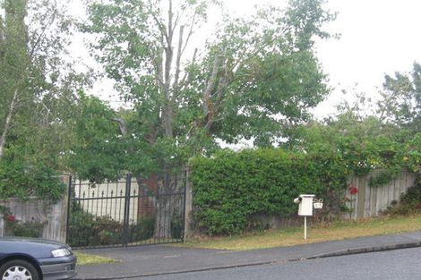 Photo of property in 27 Cheval Drive, Totara Vale, Auckland, 0629