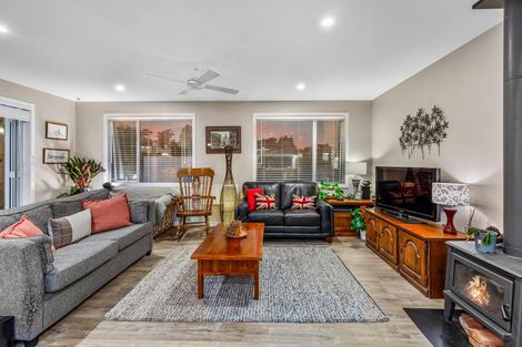 Photo of property in 34 Brookvale Lane, Taupaki, 0782