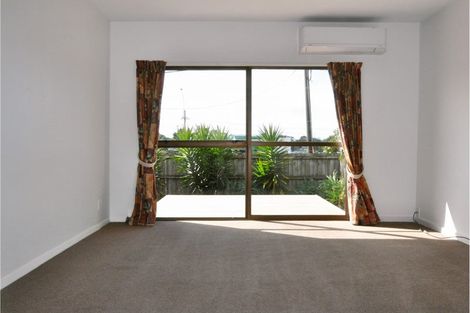 Photo of property in 482 Linwood Avenue, Woolston, Christchurch, 8062