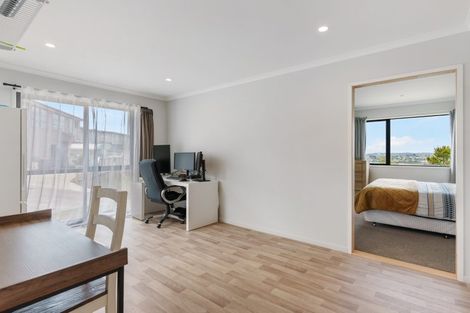 Photo of property in 76 Maire Road, Orewa, 0931