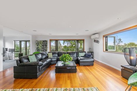 Photo of property in 11 Sykes Avenue, Hatfields Beach, Orewa, 0931