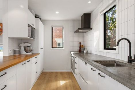 Photo of property in 2/166 Salisbury Street, Christchurch Central, Christchurch, 8013