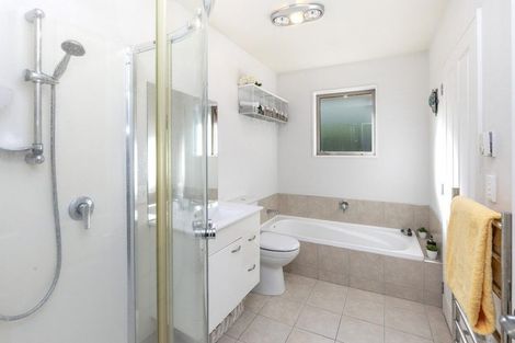 Photo of property in 2/36 Tuckers Road, Redwood, Christchurch, 8051