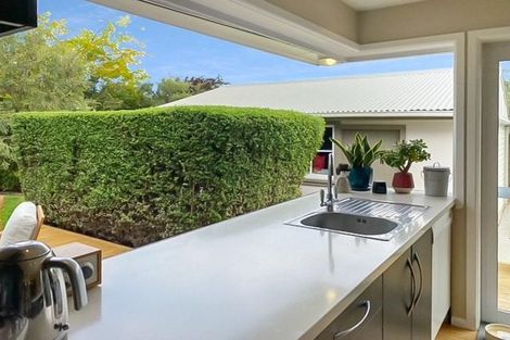 Photo of property in 30 Evesham Crescent, Spreydon, Christchurch, 8024