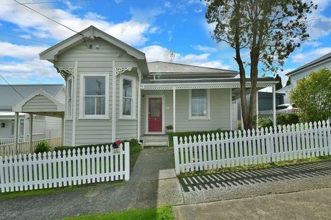Photo of property in 28 Rata Street, Helensville, 0800