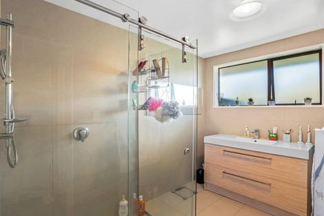 Photo of property in 100c Lake Terrace Road, Burwood, Christchurch, 8061