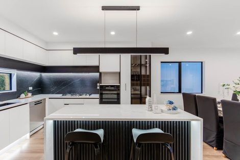 Photo of property in 37b Hastings Road, Mairangi Bay, Auckland, 0630