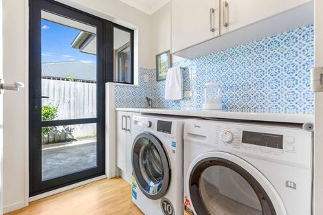 Photo of property in 11 Larne Place, Belfast, Christchurch, 8051