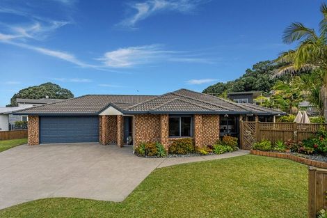 Photo of property in 11 Shark Bay Close, Ohope, 3121
