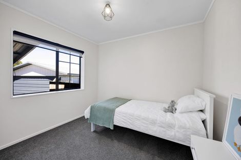 Photo of property in 13 Warwick Road, Stratford, 4332