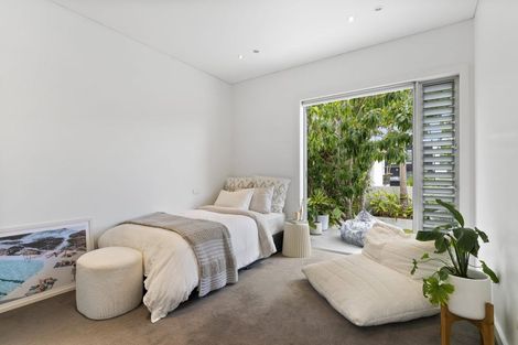 Photo of property in 1/9 Pierce Road, Milford, Auckland, 0620