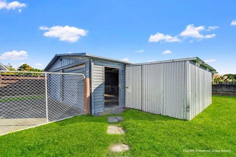 Photo of property in 37 Kimberley Grove, Westbrook, Palmerston North, 4412