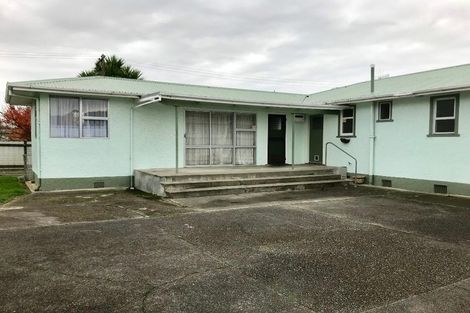 Photo of property in 182 Cambridge Street, Levin, 5510