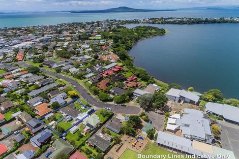 Photo of property in 19a Otakau Road, Milford, Auckland, 0620