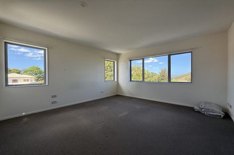 Photo of property in 24c Bradbury Road, Botany Downs, Auckland, 2010