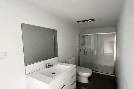 Photo of property in 1 Eileen Newey Place, Henderson, Auckland, 0612