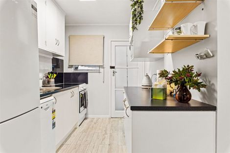 Photo of property in 68a Colwill Road, Massey, Auckland, 0614