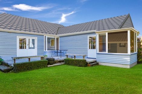 Photo of property in 6 Campbell Street, Sumner, Christchurch, 8081