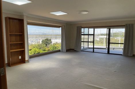 Photo of property in 31 Reflection Drive, West Harbour, Auckland, 0618