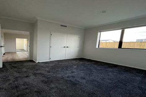 Photo of property in 2/9 Pratt Street, Papakura, 2110