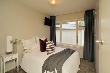 Photo of property in 420 Memorial Avenue, Burnside, Christchurch, 8053