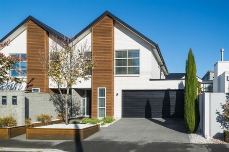 Photo of property in 142 Holly Road, St Albans, Christchurch, 8014