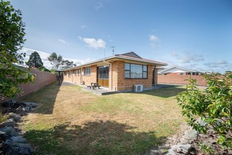 Photo of property in 17 Fiona Crescent, Feilding, 4702
