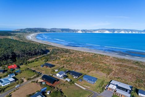 Photo of property in 4 Tarapuka Way, Mahia, Nuhaka, 4198