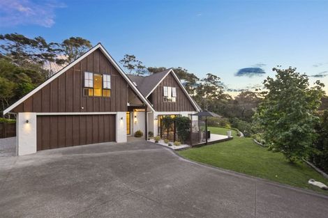 Photo of property in 33 Bernard Magnus Lane, Greenhithe, Auckland, 0632