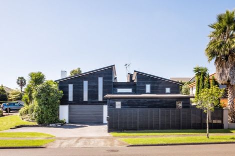 Photo of property in 12 Caversham Drive, Rototuna, Hamilton, 3210