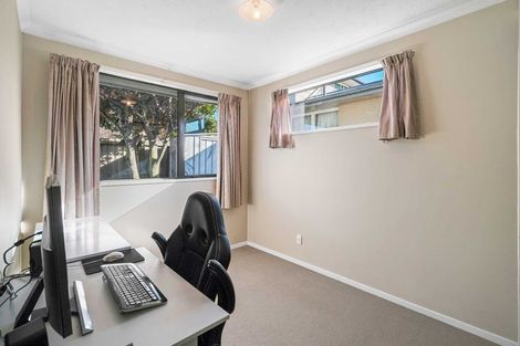 Photo of property in 10 Awatea Road, Hornby, Christchurch, 8042