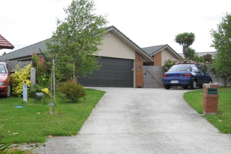 Photo of property in 21 Norwalk Crescent, Mangere, Auckland, 2022