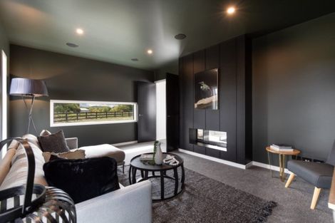 Photo of property in 35 Mike Smith Drive, Cambridge, 3434