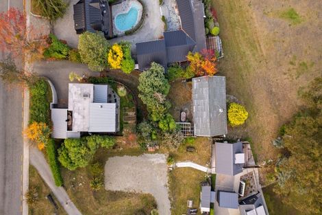 Photo of property in 2/83 Arawata Terrace, Sunshine Bay, Queenstown, 9300