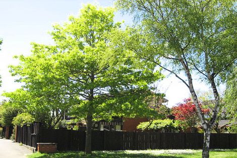 Photo of property in 272 Memorial Avenue, Burnside, Christchurch, 8053