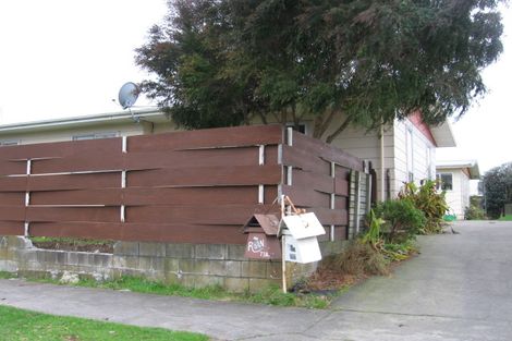 Photo of property in 73 Kaimanawa Street, Kelvin Grove, Palmerston North, 4414