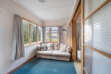 Photo of property in 16 Hursthouse Street, Vogeltown, New Plymouth, 4310