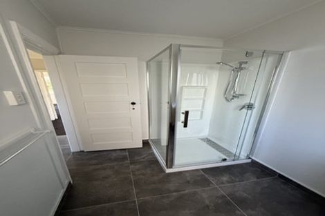 Photo of property in 42 Pitcairn Crescent, Bryndwr, Christchurch, 8053