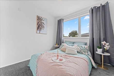 Photo of property in 21 Mcquarrie Avenue, Wattle Downs, Auckland, 2103