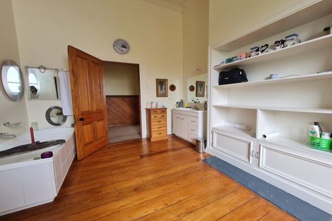 Photo of property in 110 Peel Street, Westport, 7825