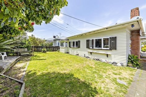 Photo of property in 6 Princes Street, Pukekohe, 2120