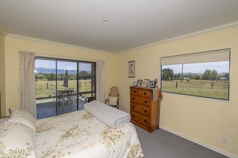 Photo of property in 223 Masterton Stronvar Road, Te Ore Ore, Masterton, 5890