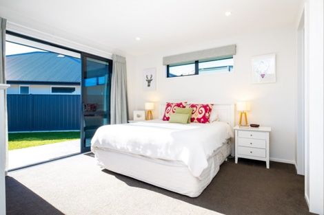 Photo of property in 130 Brookvale Road, Havelock North, 4130