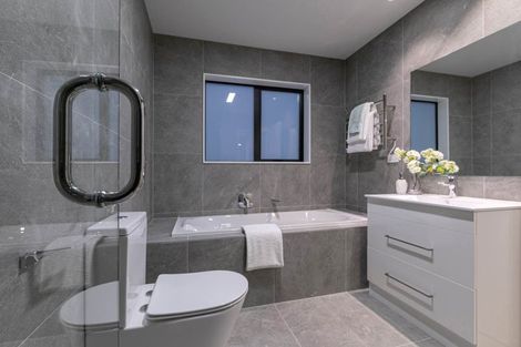 Photo of property in 2 Paparahi Place, Wainui, 0992