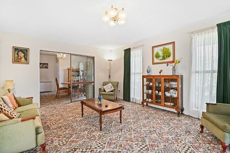 Photo of property in 40 Ambleside Drive, Burnside, Christchurch, 8053